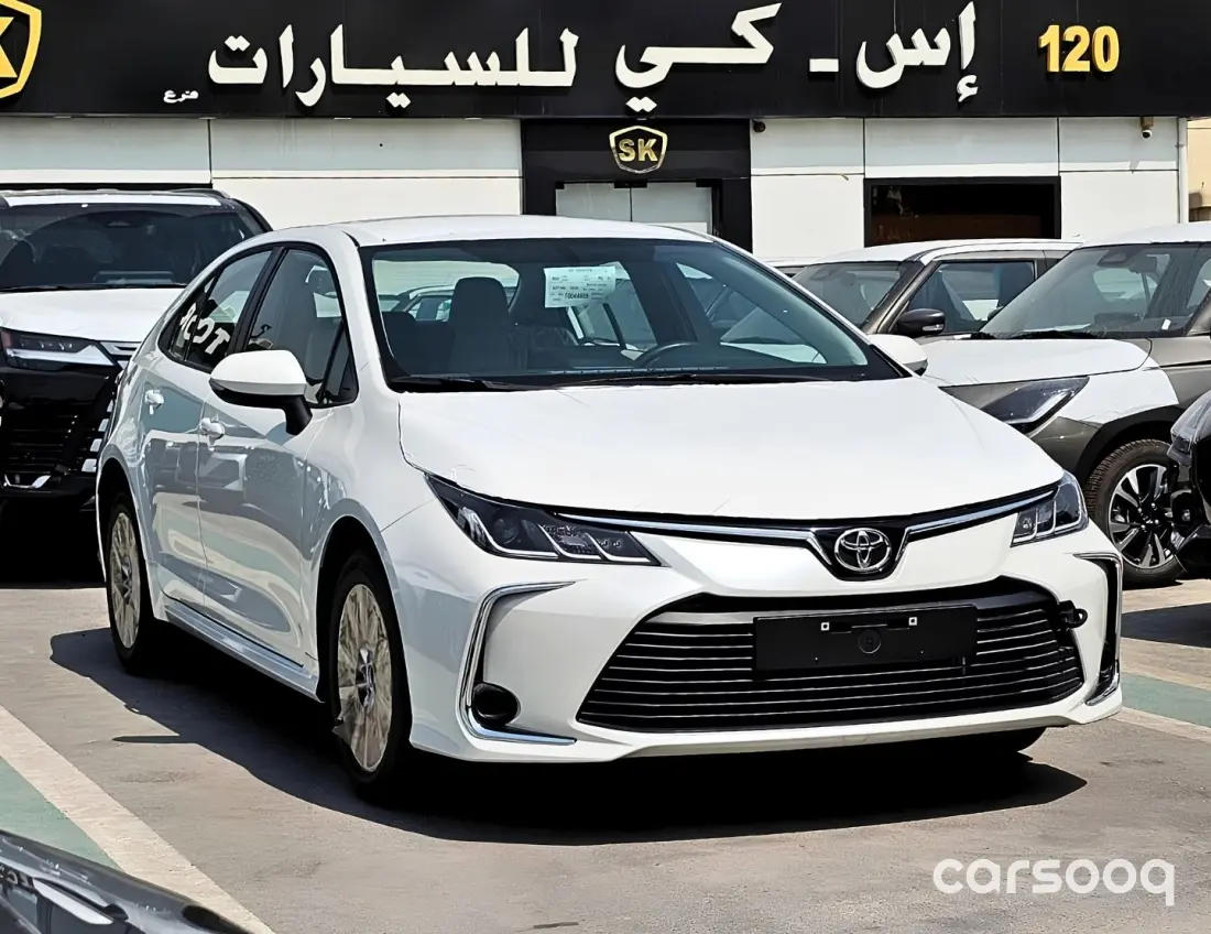 Toyota Corolla XLI 2026 2.0l Petrol White Color Exterior - Photo 2