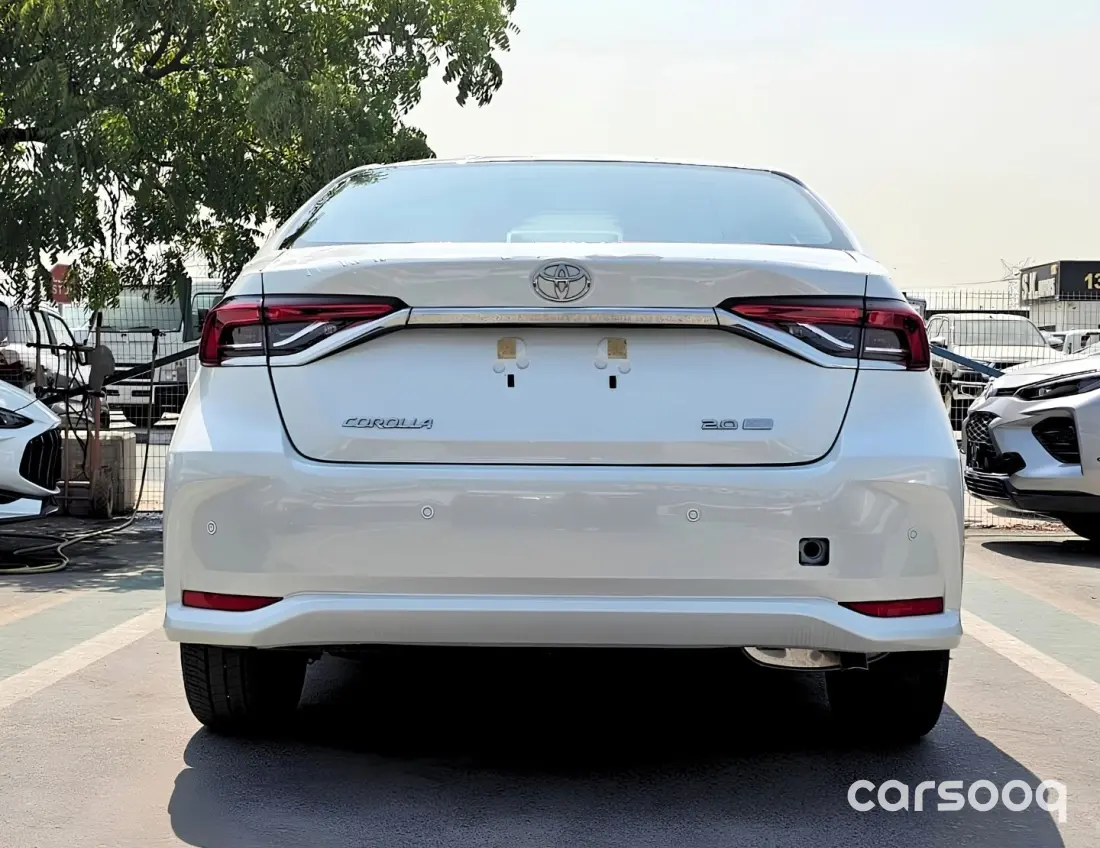 Toyota Corolla XLI 2026 2.0l Petrol White Color Exterior - Photo 6