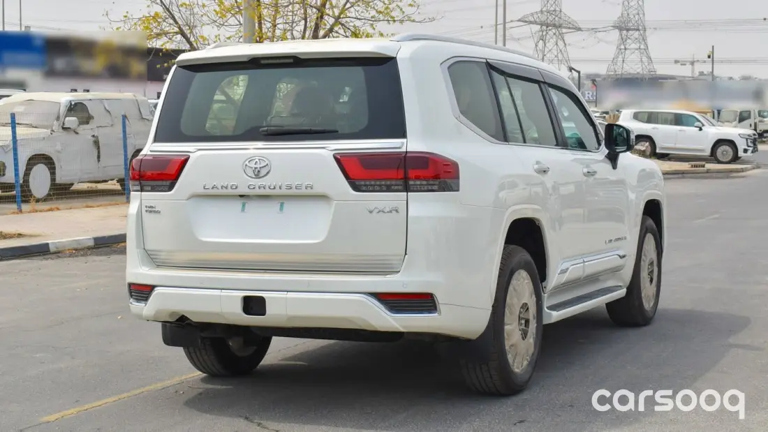 Toyota Land Cruiser VXR 3.5L Petrol 2026 Model Year White Color Exterior - Photo 5