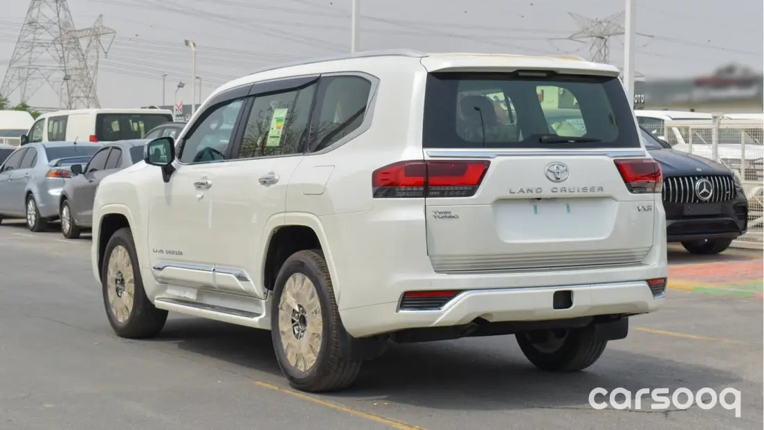Toyota Land Cruiser VXR 3.5L Petrol 2026 Model Year White Color Exterior - Photo 6