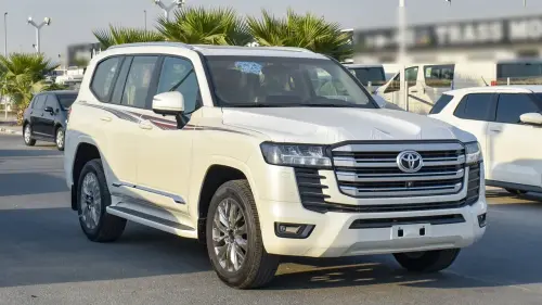 Toyota Land Cruiser GXR 2026 Model Year 4.0L GCC White Exterior