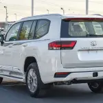 Toyota Land Cruiser GXR 2026 Model Year 4.0L GCC White Exterior - Thumbnail 5