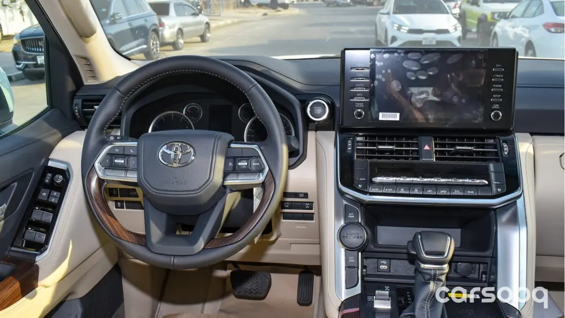 Toyota Land Cruiser GXR 2026 Model Year 4.0L GCC White Exterior - Photo 8