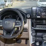 Toyota Land Cruiser GXR 2026 Model Year 4.0L GCC White Exterior - Thumbnail 8