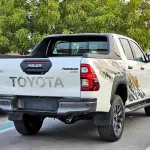 Toyota Hilux Adventure 2026 4.0L V6 White Exterior Black Interior - Thumbnail 5