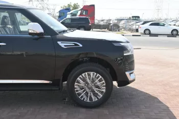 Nissan Patrol 2023 4.0L Platinum\Nissan Patrol 2023 4.0L Platinum