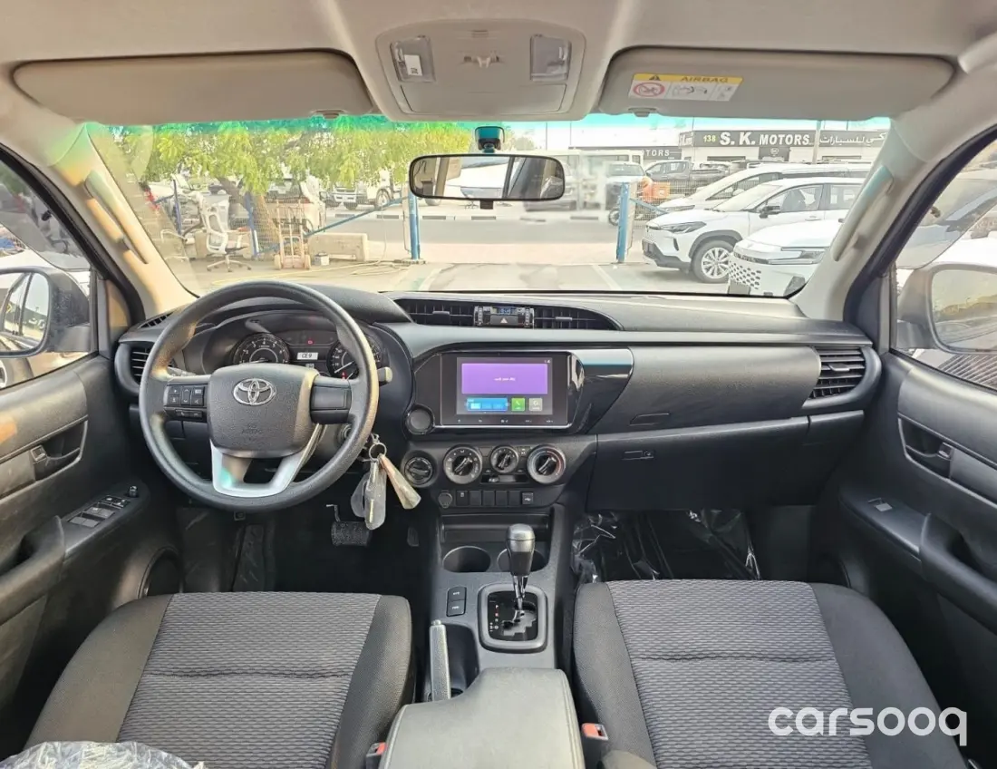 Toyota Hilux 2.7L Automatic GCC 2026 Black Exterior Grey Interior - Photo 12
