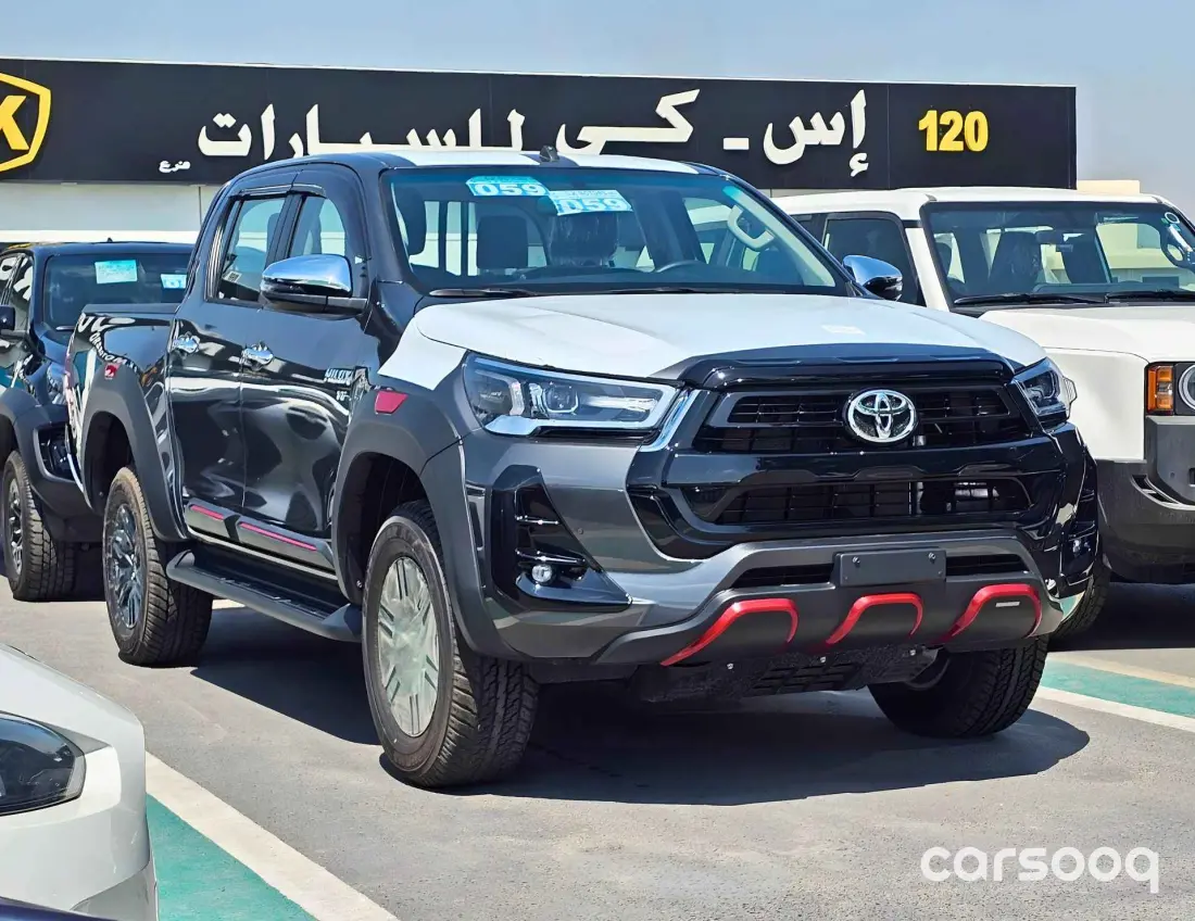  Toyota Hilux SR5 4.0L V6 Petrol 2026 Model Year Grey Exterior Grey Interior - Photo 2