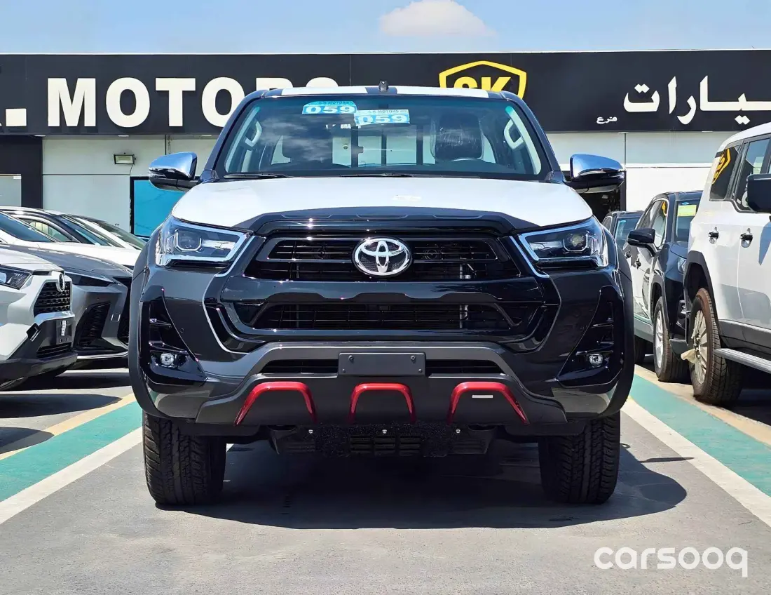  Toyota Hilux SR5 4.0L V6 Petrol 2026 Model Year Grey Exterior Grey Interior - Photo 3