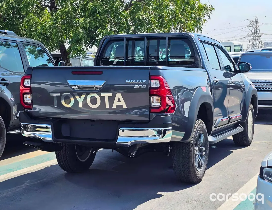  Toyota Hilux SR5 4.0L V6 Petrol 2026 Model Year Grey Exterior Grey Interior - Photo 5
