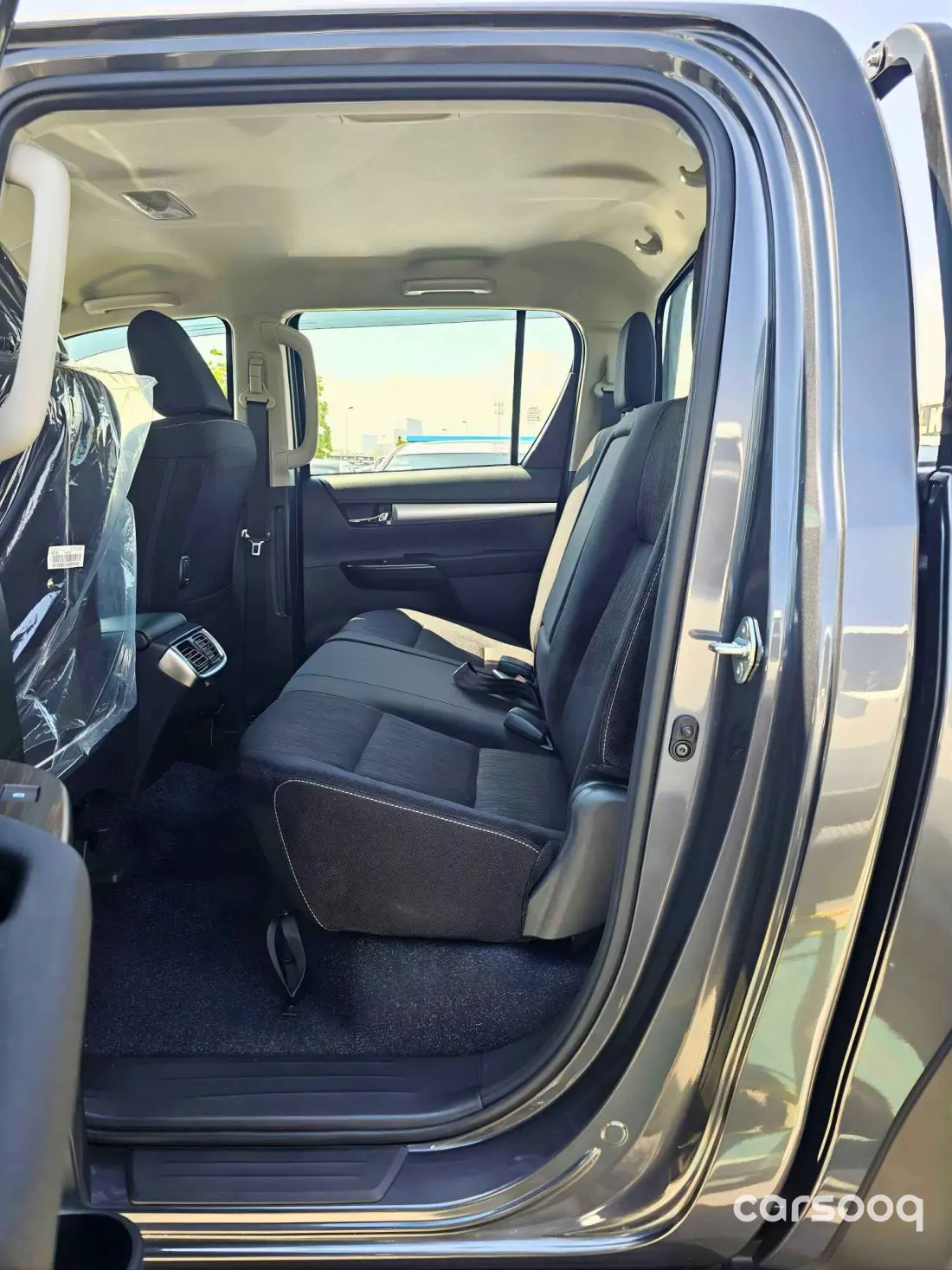  Toyota Hilux SR5 4.0L V6 Petrol 2026 Model Year Grey Exterior Grey Interior - Photo 11