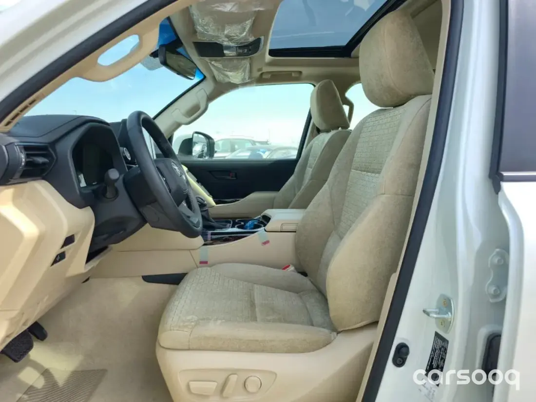 Toyota Land Cruiser 300 GXR Petrol 2025 White Exterior Beige Interior - Photo 9