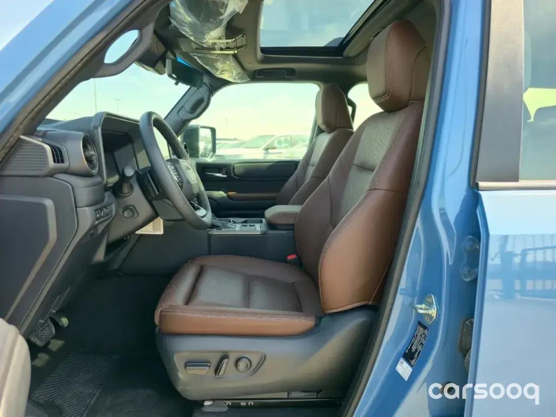 Toyota Prado Adventure 2025 Model year Blue Exterior Brown Interior - Photo 8