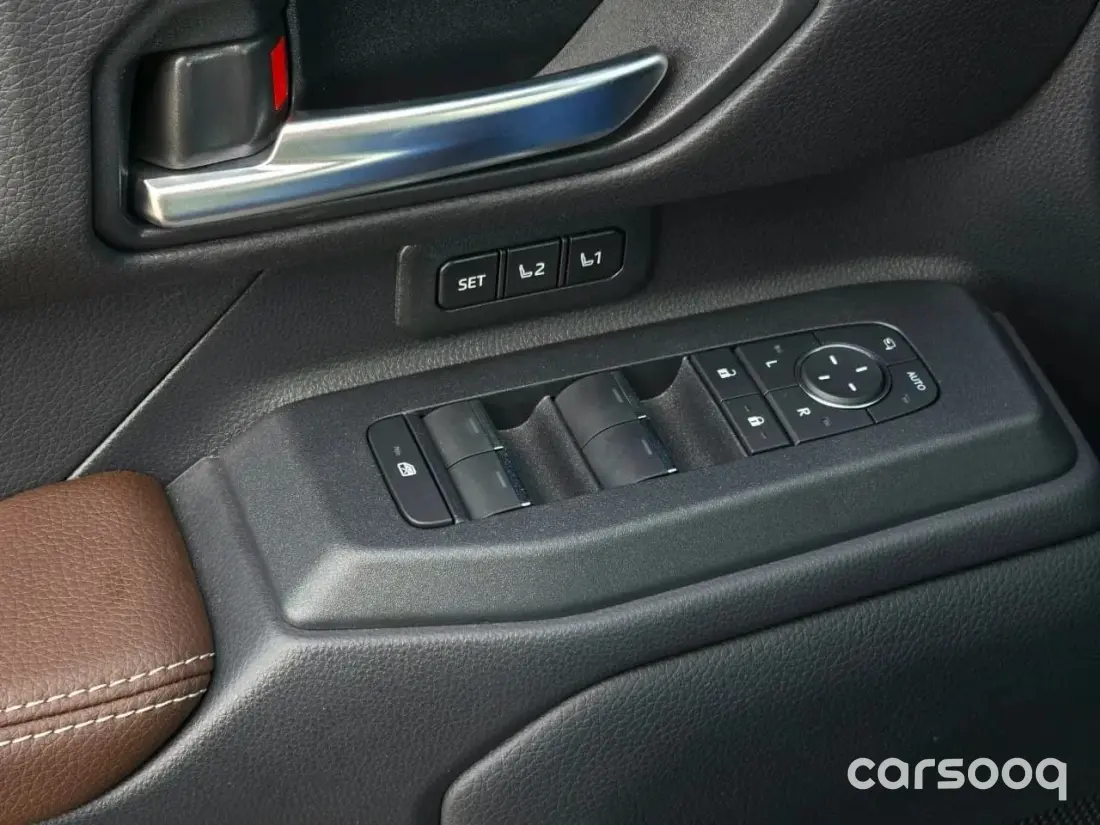 Toyota Prado Adventure 2025 Model year Blue Exterior Brown Interior - Photo 9