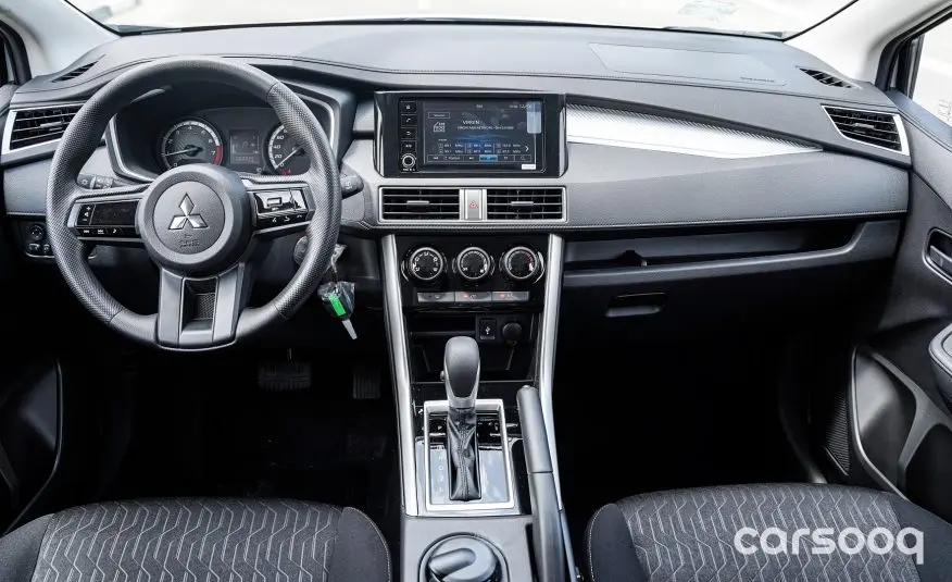 Mitsubishi Xpander Mid-Line 2026 Model Year Silver Exterior Black Interior - Photo 14