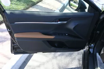 Toyota Camry 2023 2.5L Grande Hybrid FWD