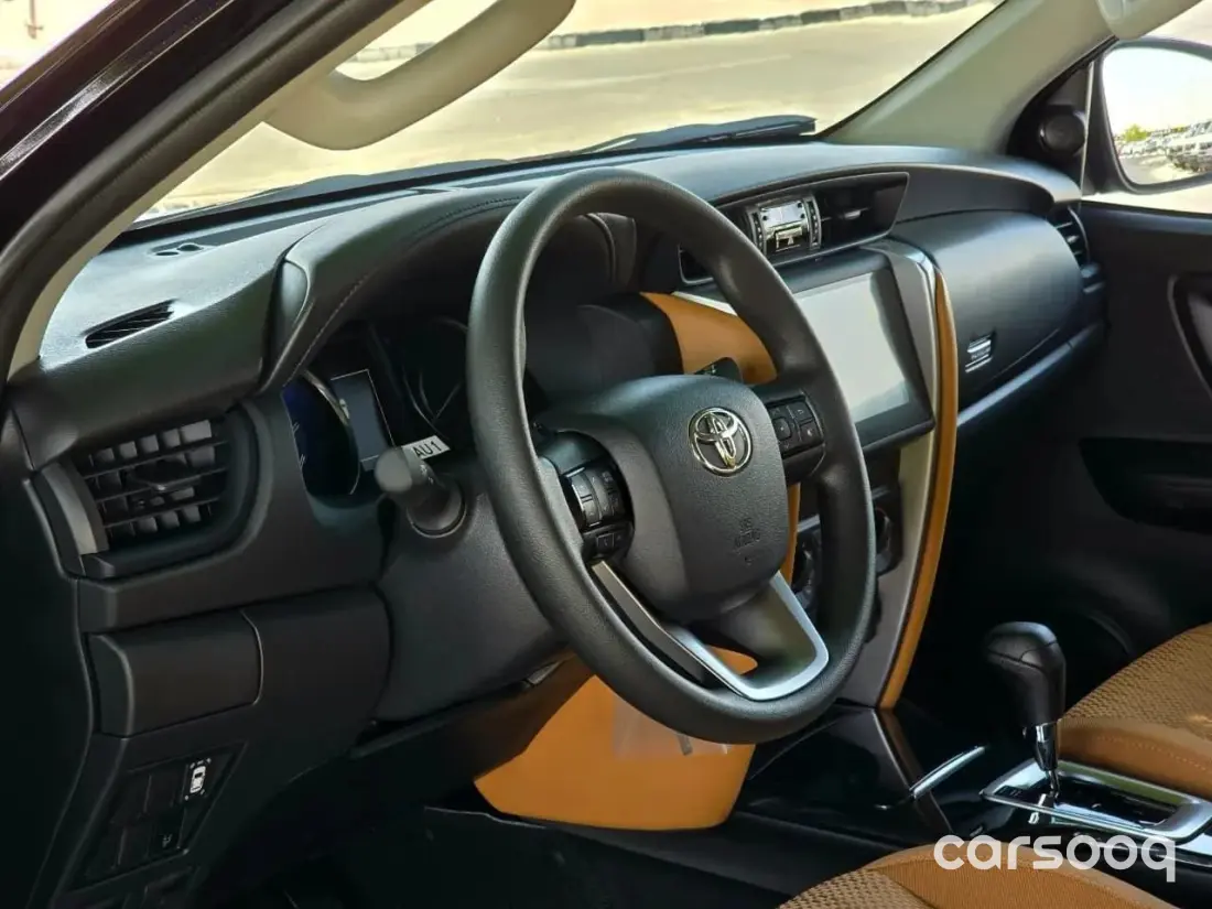 Toyota Fortuner 2.7L Petrol Manual 2025 Silver Exterior Brown Interior  - Photo 9