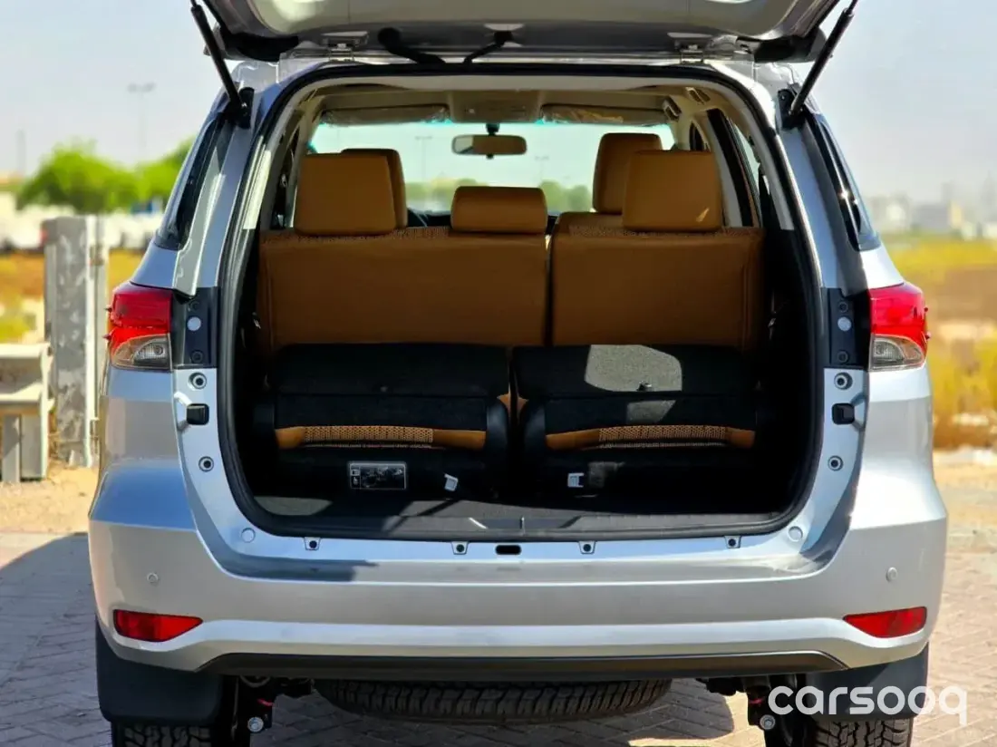 Toyota Fortuner 2.7L Petrol Manual 2025 Silver Exterior Brown Interior  - Photo 19