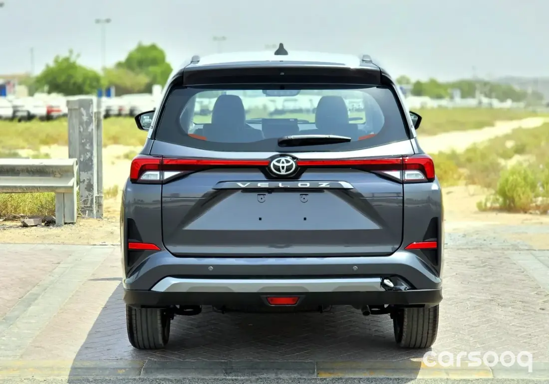 2025 Toyota Veloz 1.5L Petrol Grey Exterior Black Interior - Photo 4