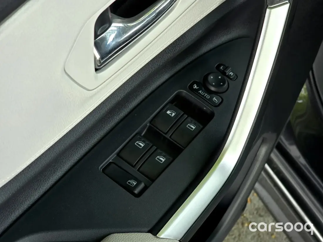 2025 Toyota Veloz 1.5L Petrol Grey Exterior Black Interior - Photo 6