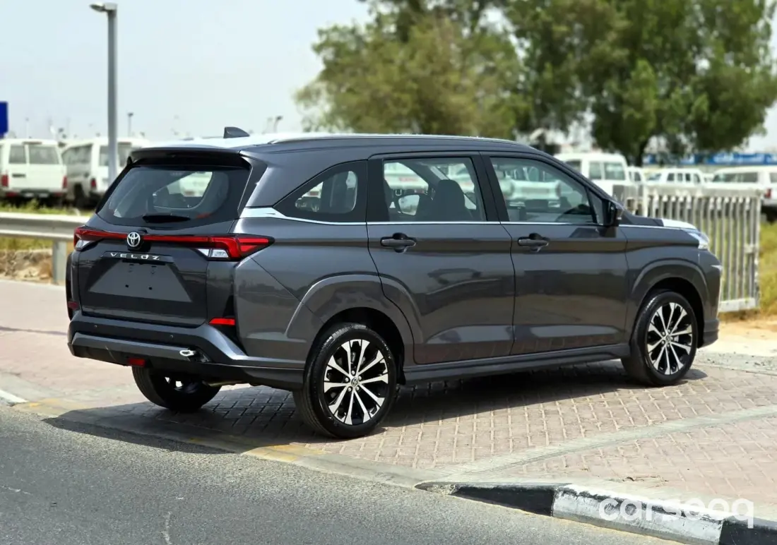 2025 Toyota Veloz 1.5L Petrol Grey Exterior Black Interior - Photo 7