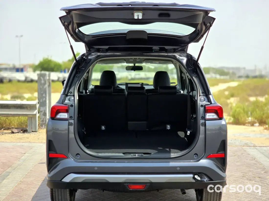 2025 Toyota Veloz 1.5L Petrol Grey Exterior Black Interior - Photo 8