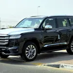 Toyota Land Cruiser VXR 2025 3.5L Petrol Black Exterior red Interior - Thumbnail 3