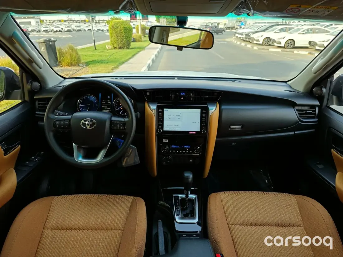 Toyota Fortuner G 2.7L 2025 Model Year Petrol Black Exterior Tan Interior - Photo 16