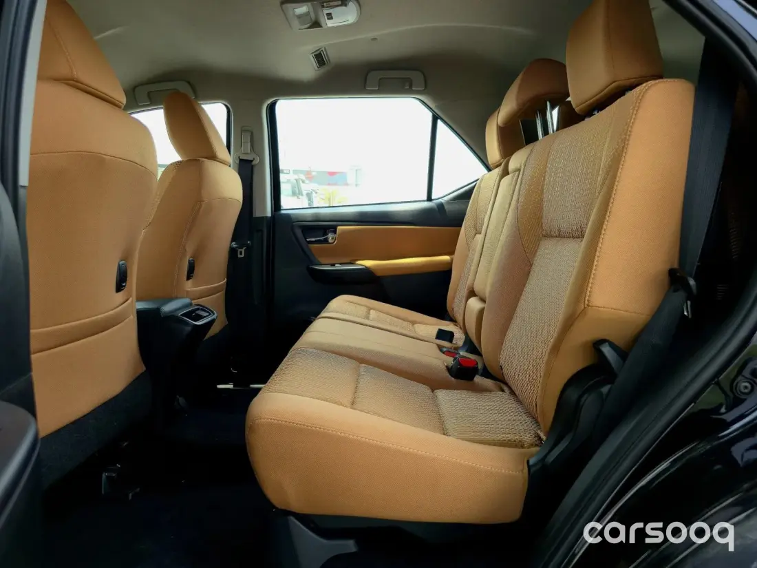 Toyota Fortuner G 2.7L 2025 Model Year Petrol Black Exterior Tan Interior - Photo 18