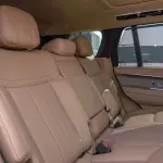 Range Rover HSE P400 2025 3.0L Turbo Mild-Hybrid White Exterior Beige Interior - Thumbnail 12
