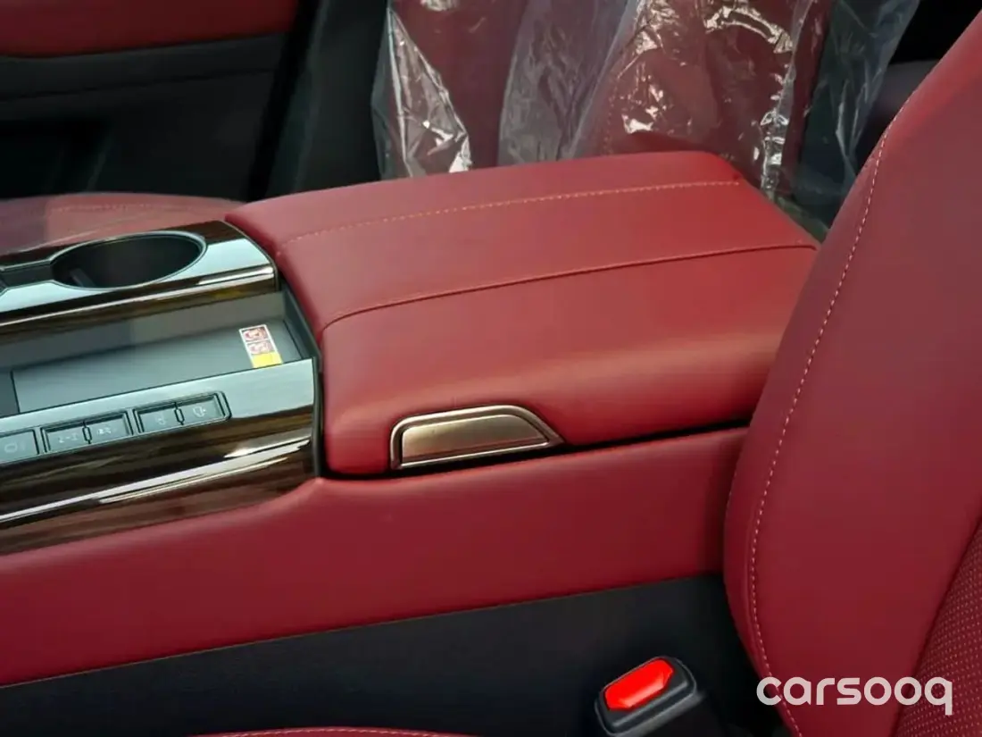 Lexus LX 700h Signature 2026 3.5L Twin-Turbo V6 Hybrid Black Exterior Red Interior - Photo 12