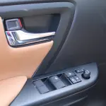 Toyota Fortuner E1 2026 2.7L Petrol 4WD Grey Exterior Beige Interior For Export in Dubai - Thumbnail 9