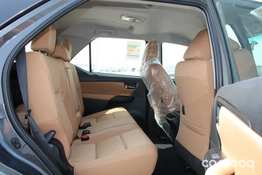 Toyota Fortuner E1 2026 2.7L Petrol 4WD Grey Exterior Beige Interior For Export in Dubai - Photo 12