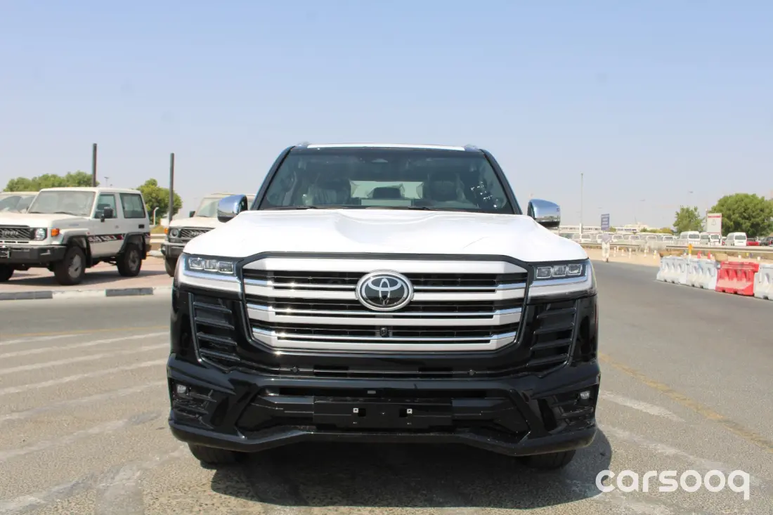 Toyota Land Cruiser 300 VXR 2026 3.3L Twin-Turbo Diesel V6 Black Color - Photo 2