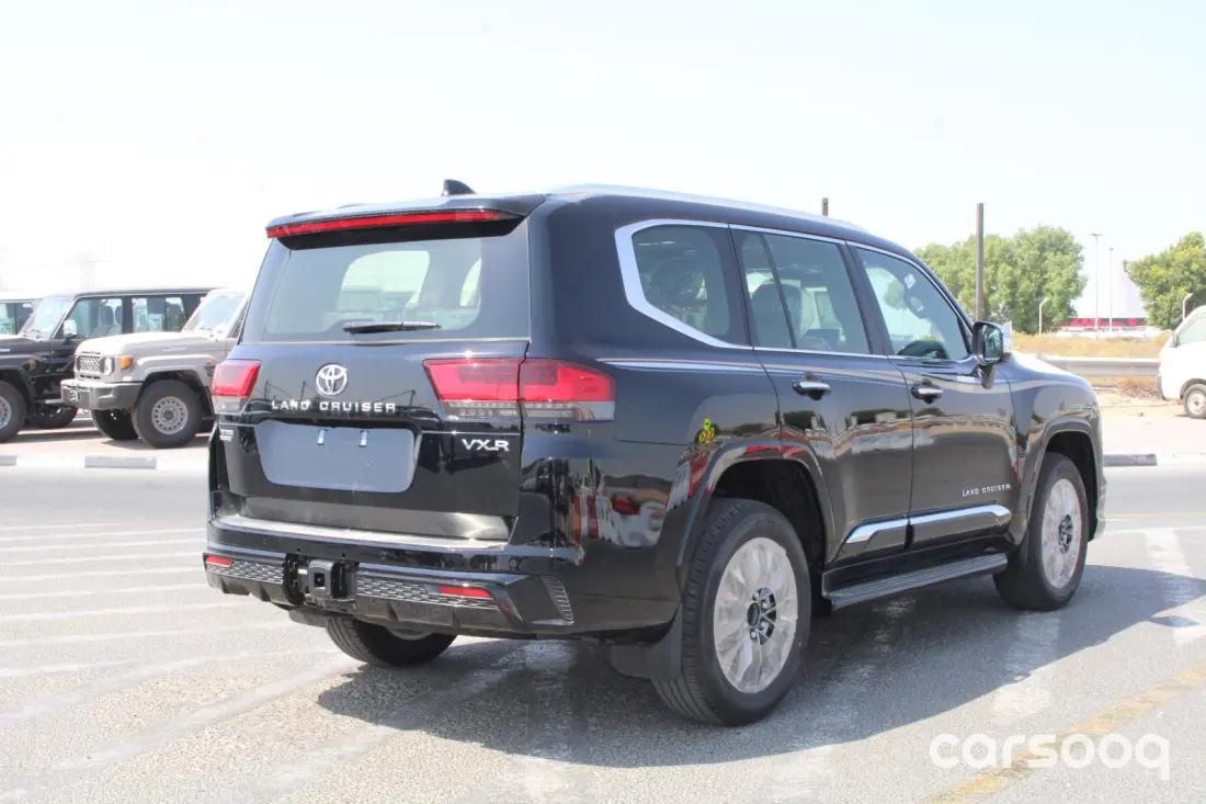 Toyota Land Cruiser 300 VXR 2026 3.3L Twin-Turbo Diesel V6 Black Color - Photo 5