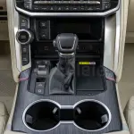 Toyota Land Cruiser 300 VXR 2026 3.5L Petrol White Exterior Beige Interior - Thumbnail 23