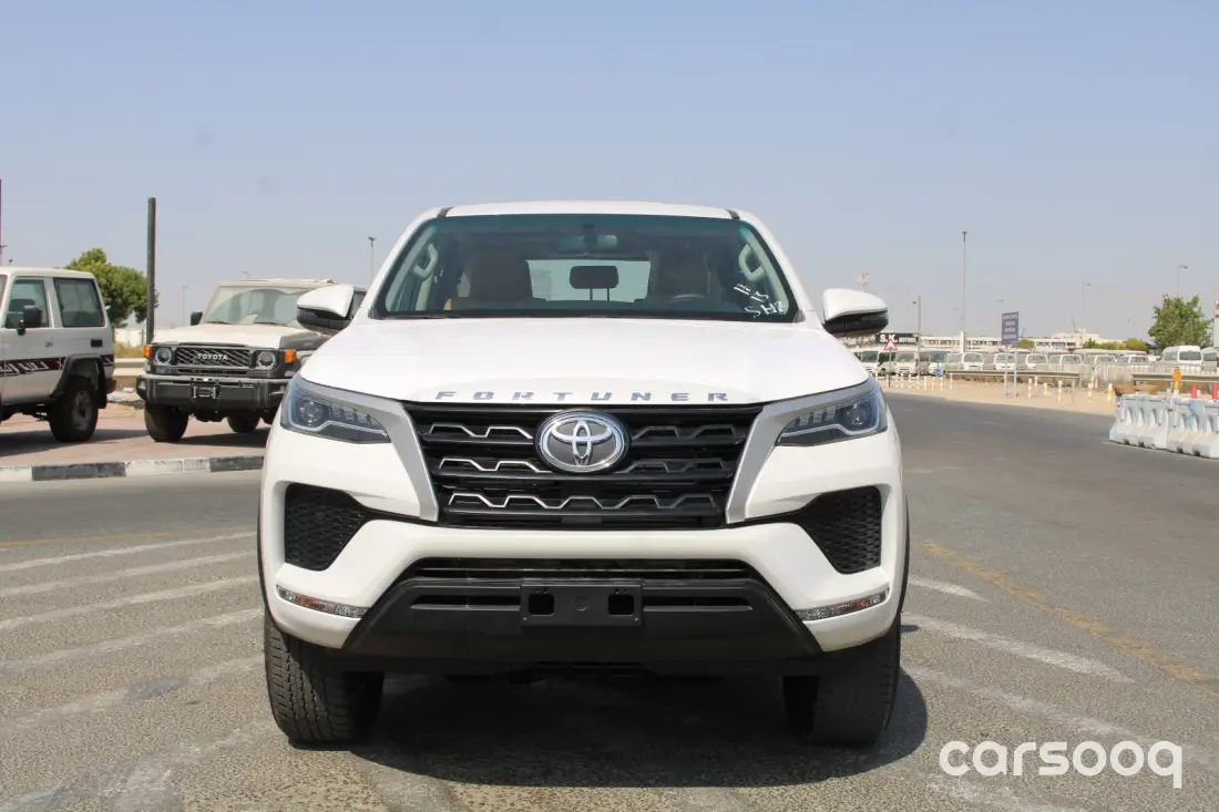 Toyota Fortuner E 2026 2.4L Turbo Diesel 4WD White Exterior - Photo 2