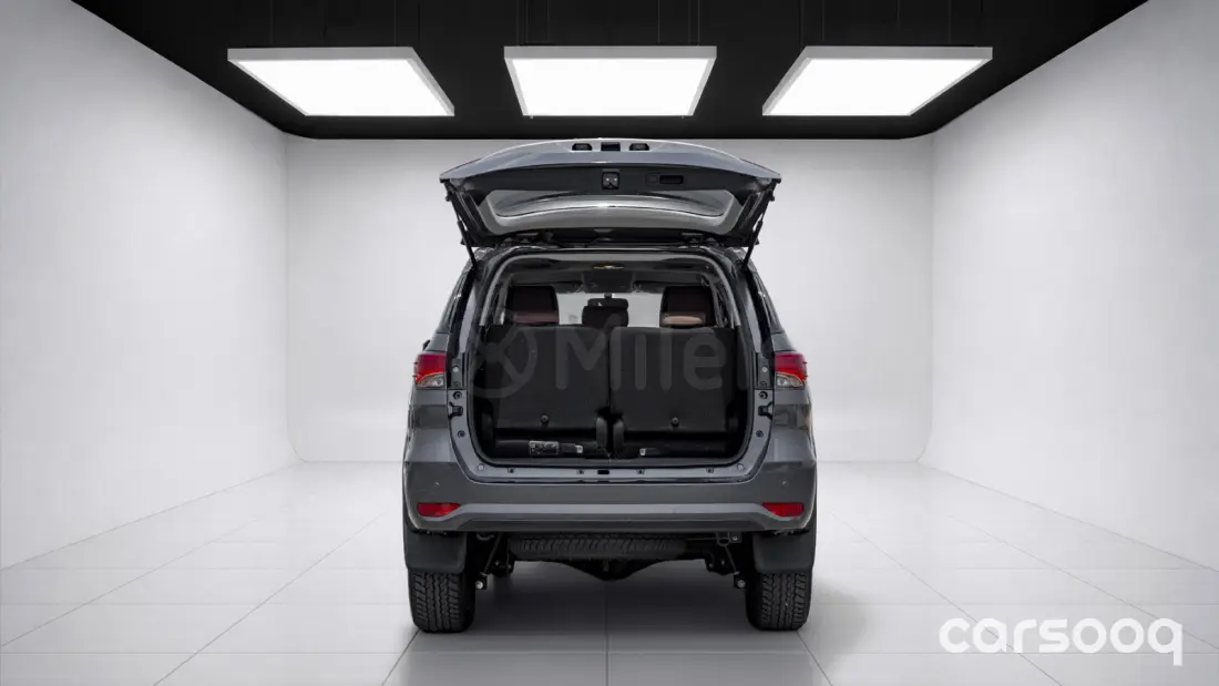 TOYOTA FORTUNER CUSTOM INTERIOR MODEL YEAR 2026 GREY COLOR - Photo 10