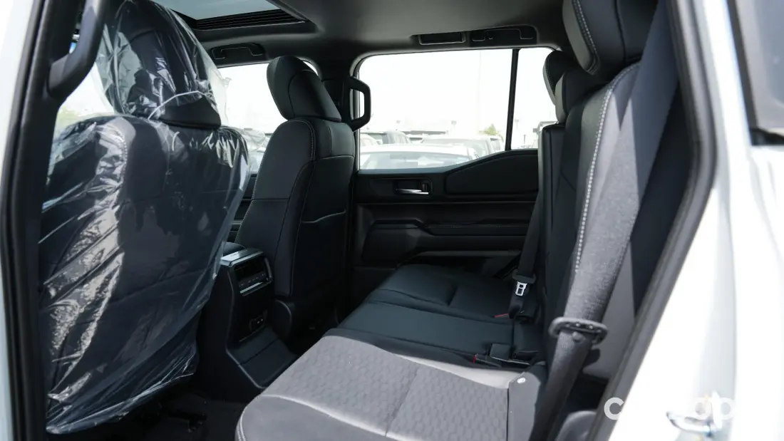 Toyota Prado All-Rounder 2026 Model Year 2.4L Petrol White Exterior Black Interior For Export in Dubai - Photo 20