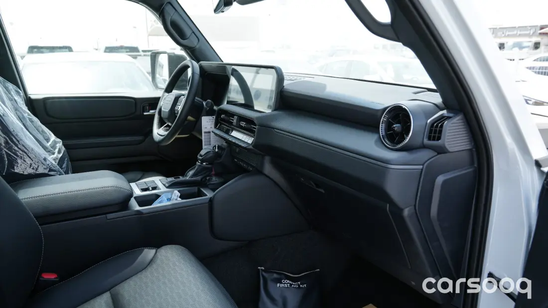 Toyota Prado All-Rounder 2026 Model Year 2.4L Petrol White Exterior Black Interior For Export in Dubai - Photo 29