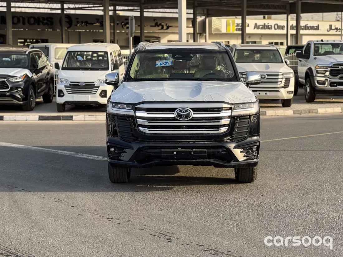 TOYOTA Land Cruiser LC300 VX 2026 4.0L - Black Exterior Beige Interior (Omani) - Photo 2
