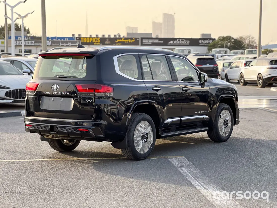 TOYOTA Land Cruiser LC300 VX 2026 4.0L - Black Exterior Beige Interior (Omani) - Photo 5