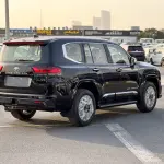 TOYOTA Land Cruiser LC300 VX 2026 4.0L - Black Exterior Beige Interior (Omani) - Thumbnail 5