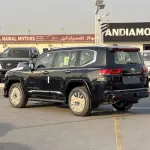 TOYOTA Land Cruiser LC300 VX 2026 4.0L - Black Exterior Beige Interior (Omani) - Thumbnail 7