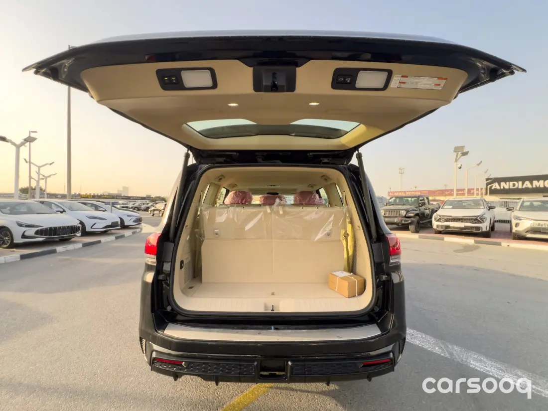 TOYOTA Land Cruiser LC300 VX 2026 4.0L - Black Exterior Beige Interior (Omani) - Photo 11