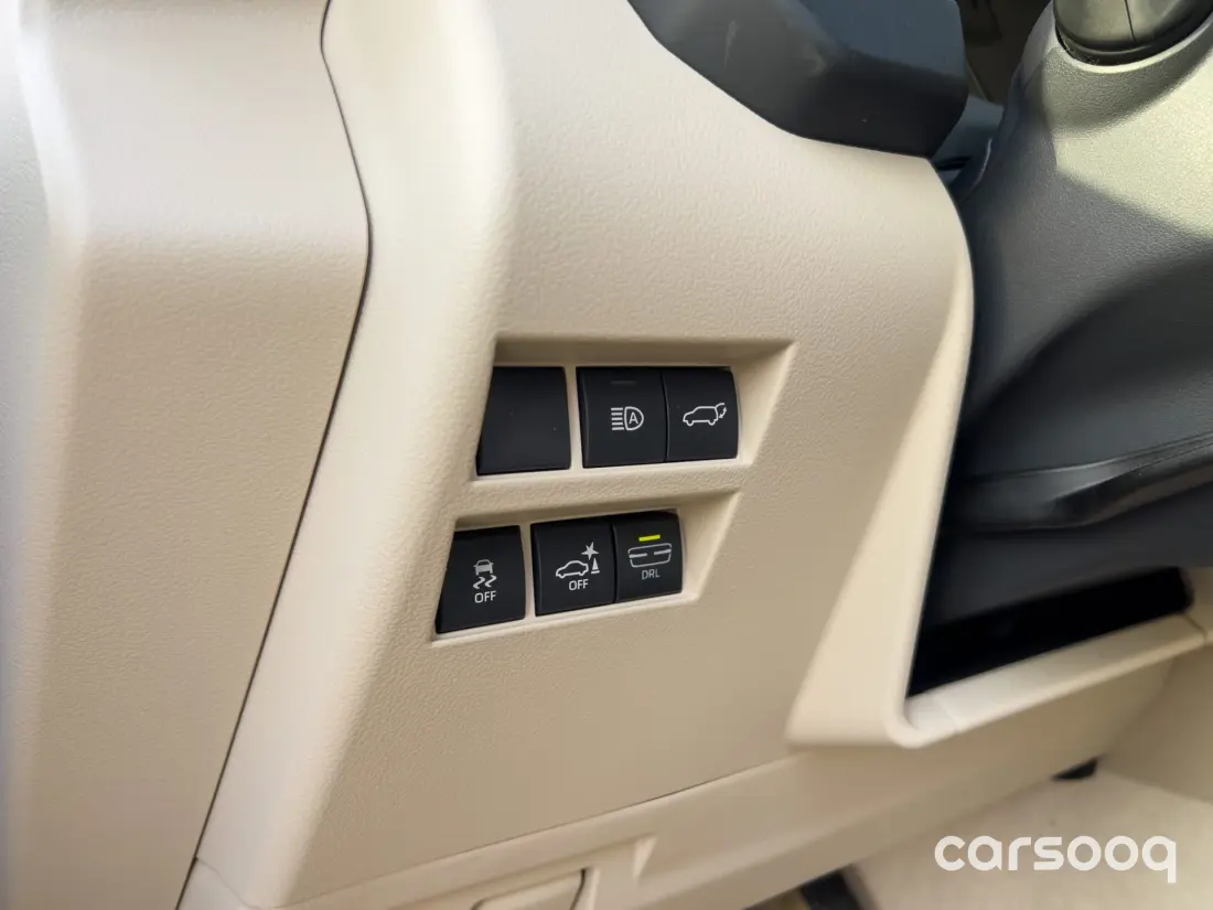 TOYOTA Land Cruiser LC300 VX 2026 4.0L - Black Exterior Beige Interior (Omani) - Photo 21