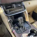 TOYOTA Land Cruiser LC300 VX 2026 4.0L - Black Exterior Beige Interior (Omani) - Thumbnail 24