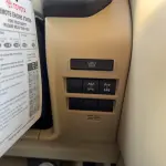 TOYOTA Land Cruiser LC300 VX 2026 4.0L - Black Exterior Beige Interior (Omani) - Thumbnail 25