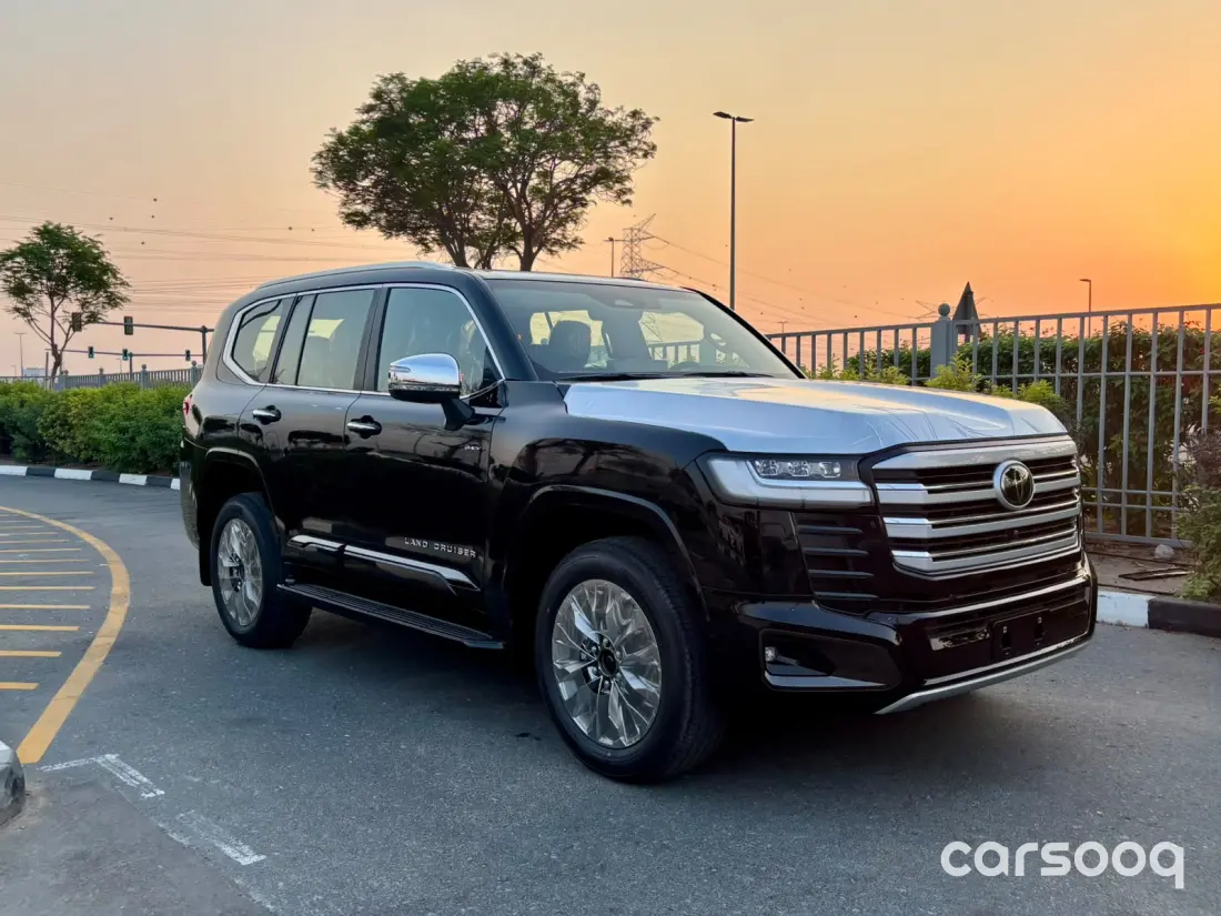 سيارة تويوتا لاند كروزر LC300 موديل 2026 VXR سعة 3.5 لتر V6 هايبرد أسود - Photo 2