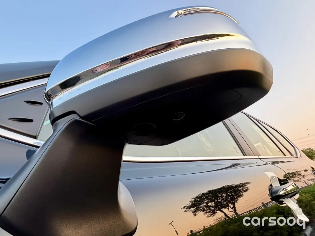 سيارة تويوتا لاند كروزر LC300 موديل 2026 VXR سعة 3.5 لتر V6 هايبرد أسود - Photo 9